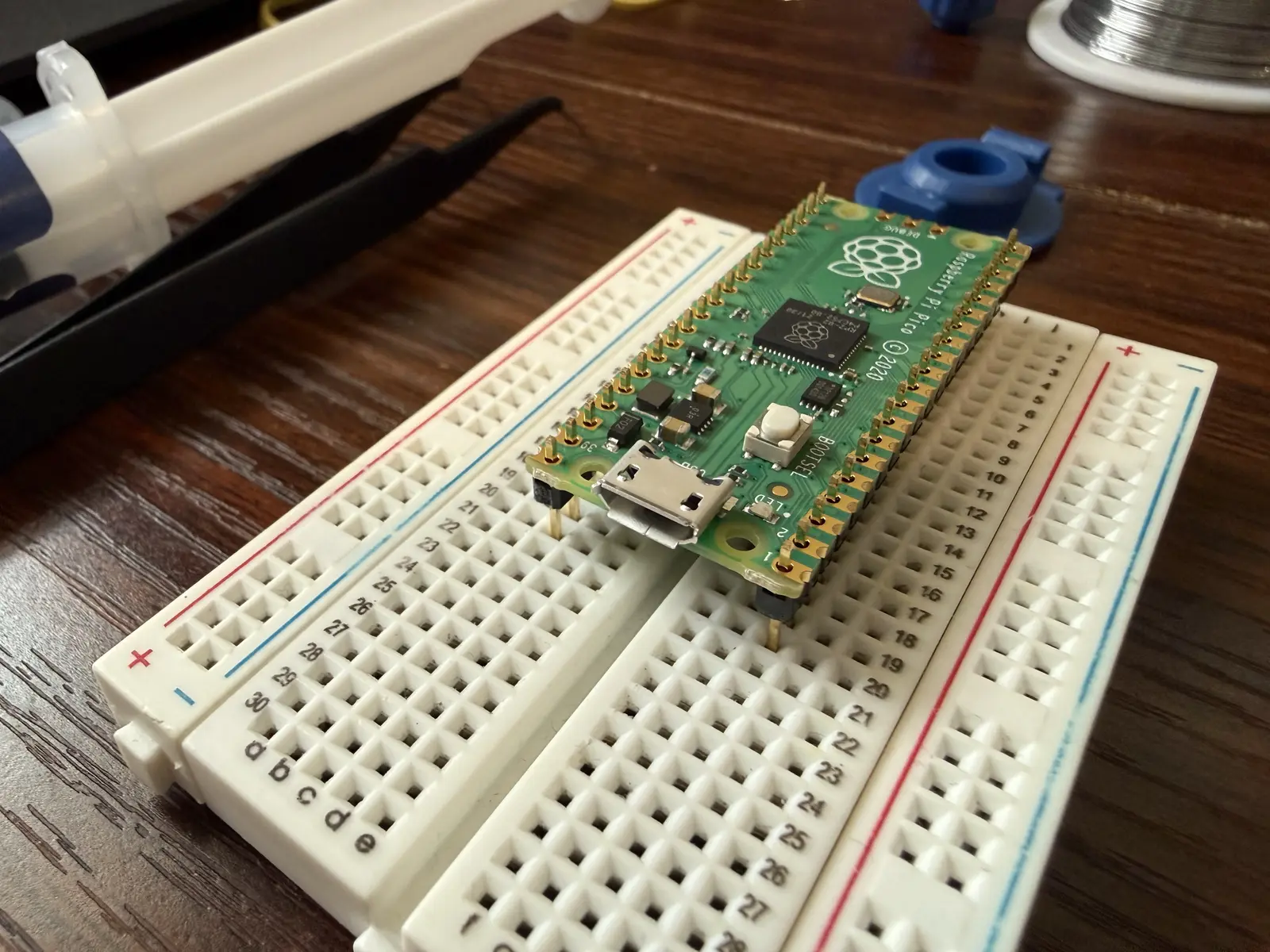 Breakout - Breadboard Alignment